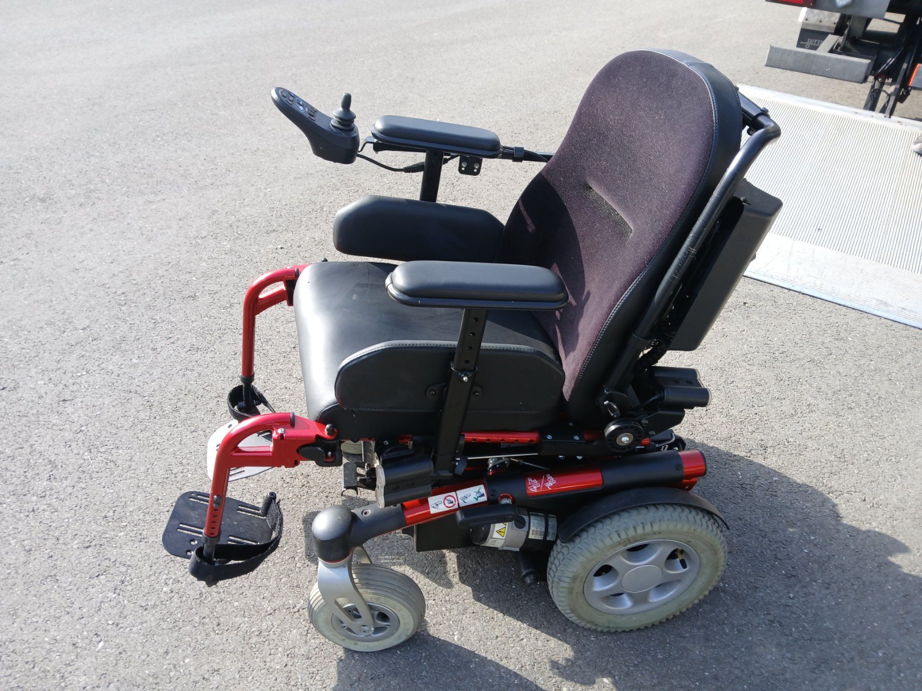 Chaises roulantes: Quickie Rollstuhl in Top Zustand – D'occasion à Ebikon par smart1997 2